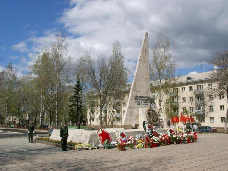 Исторический Саров - Вечный огонь - Затоновости.jpg Исторический Саров - Вечный огонь - Затоновости.jpg